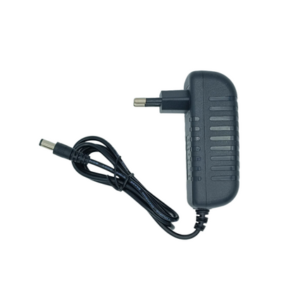 Cargador 16.8V 2A   (DC 5.5X2.1)