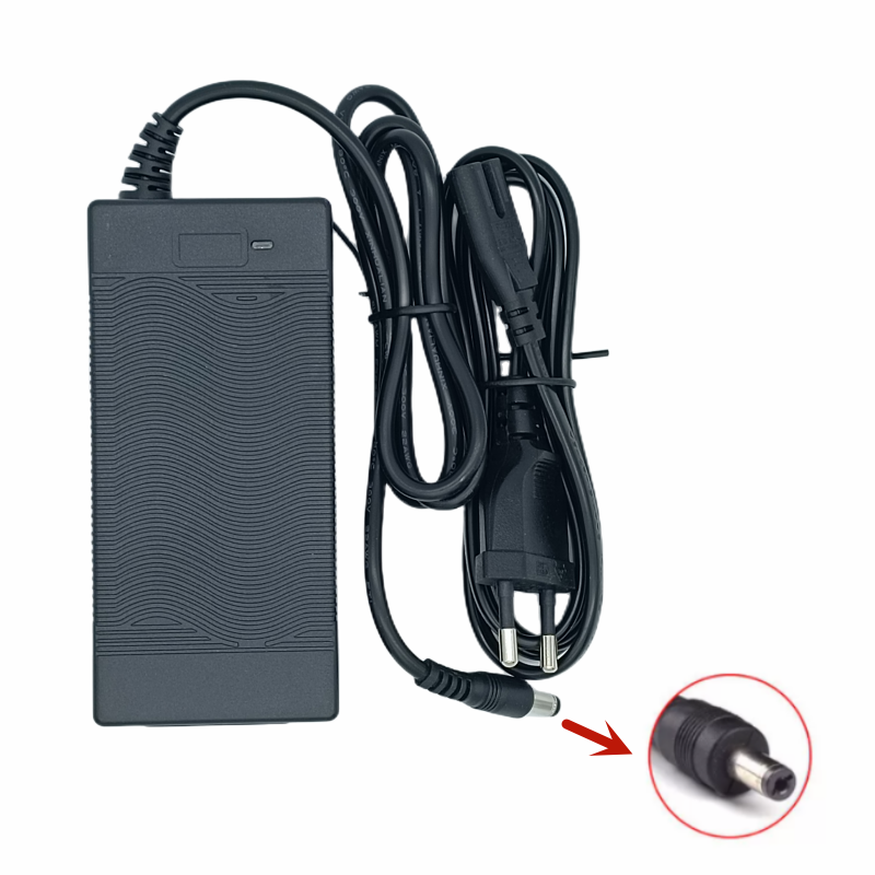 Cargador 12.6V 2A (DC 5.5X2.1mm)